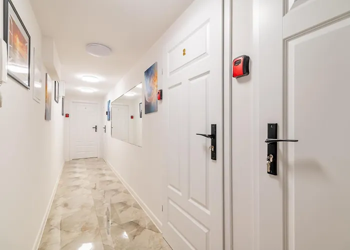 Centrum 2 Narutowicza 56 *